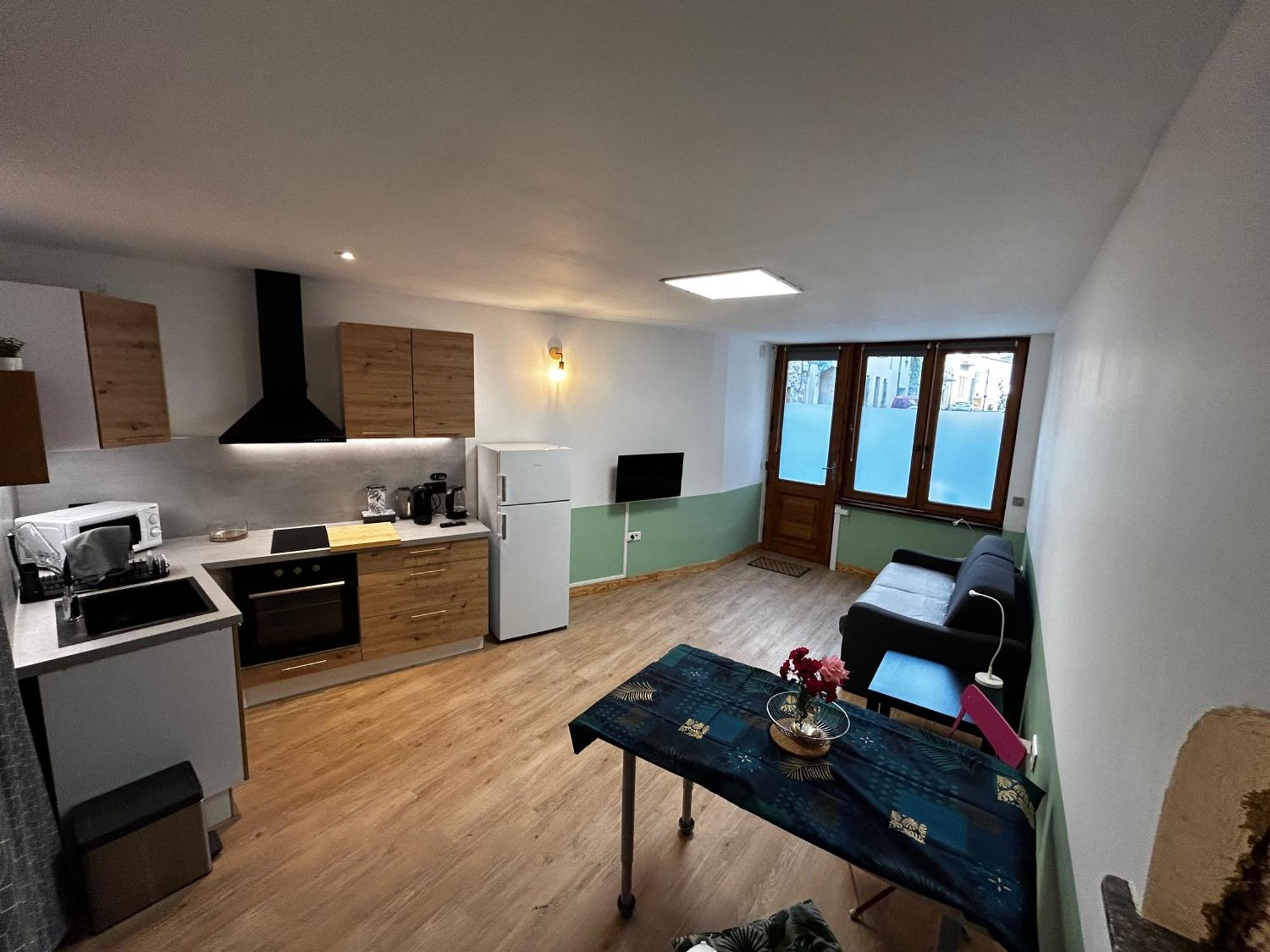 Les Rosiers Apartment *